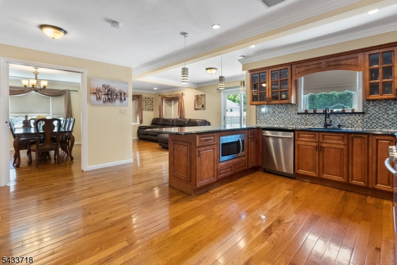 13 Ogden Road Belleville, NJ 07109 - Photo 7 of 42
