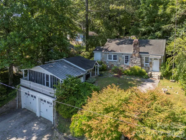 $265,000 | 720 Sylvan Boulevard, Hendersonville, NC 28791