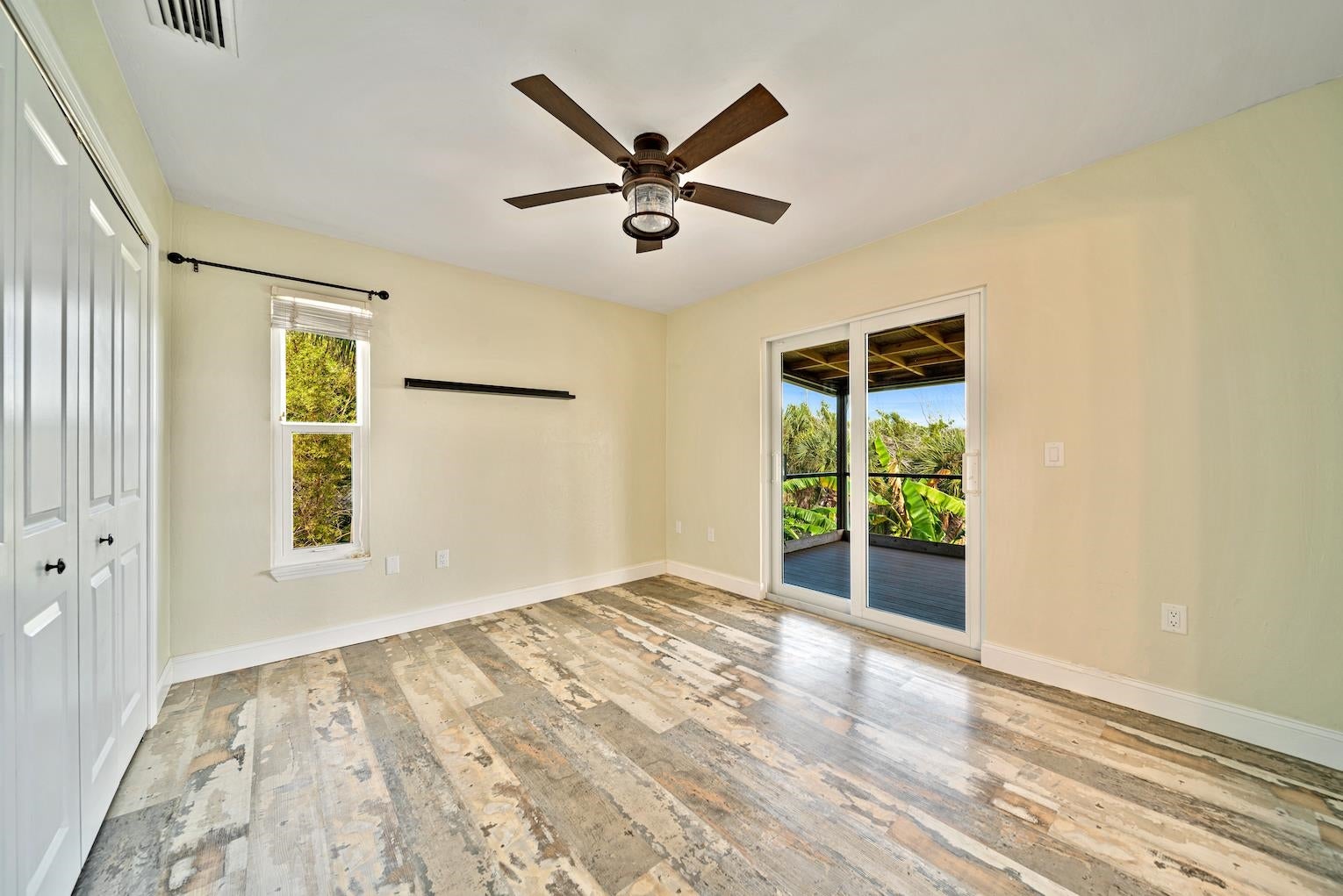 812 Rabbit Road Sanibel, FL 33957 - Photo 14 of 50 Gallery Image 14