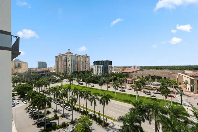 $699,900 | 651 Okeechobee Boulevard, Unit 901, West Palm Beach, FL 33401