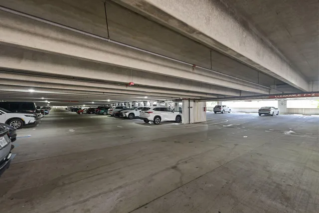 $699,900 | 651 Okeechobee Boulevard, Unit 901, West Palm Beach, FL 33401