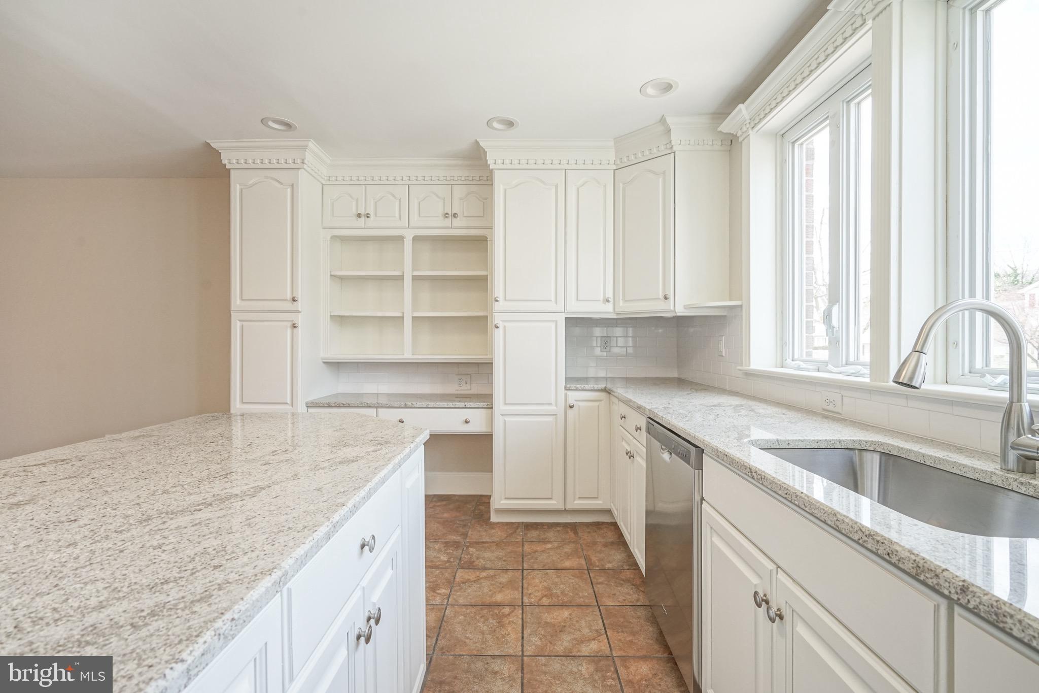 676 Renz Street Philadelphia, PA 19128 - Photo 11 of 36 Kitchen w/deep stainless steel sink
