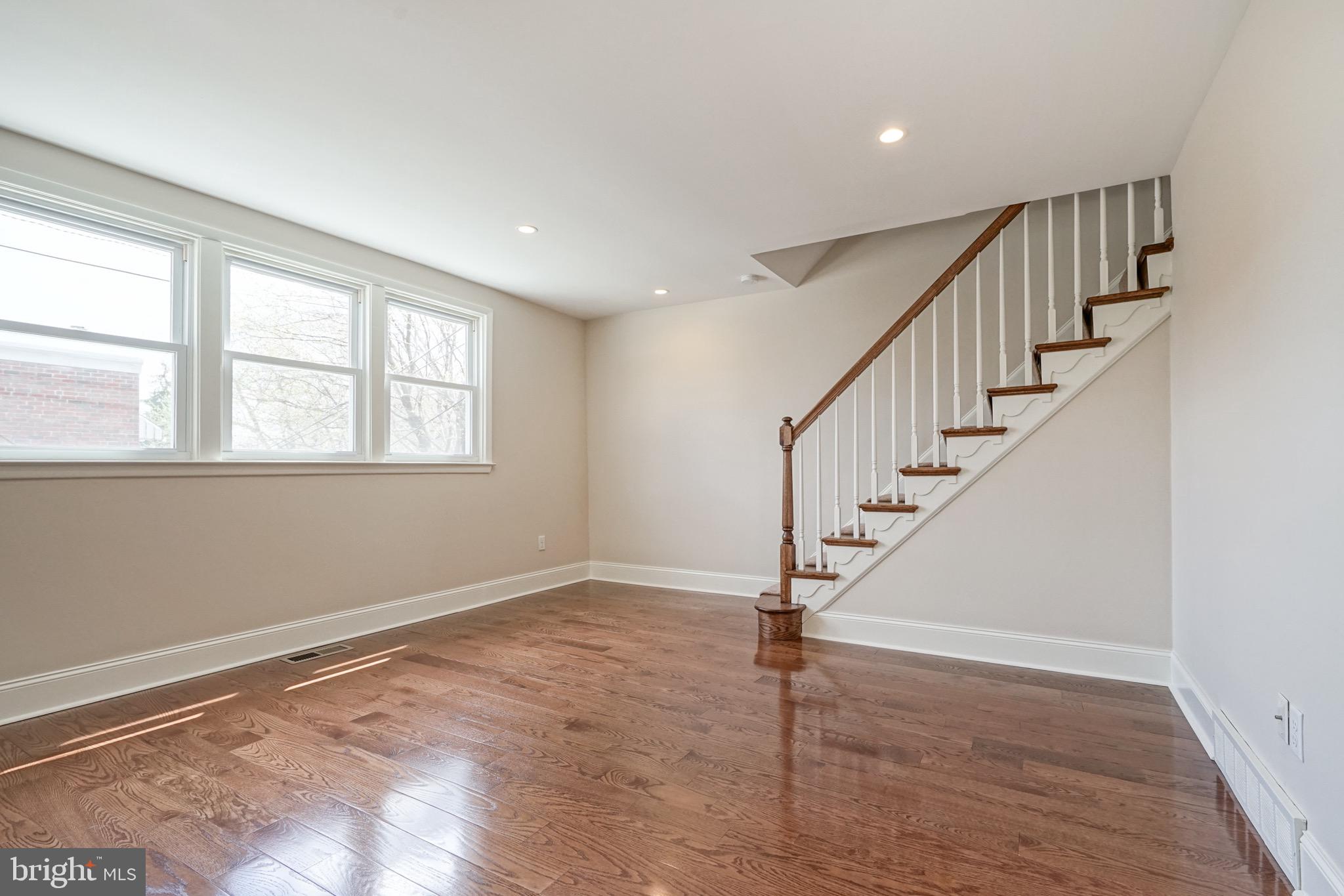 676 Renz Street Philadelphia, PA 19128 - Photo 5 of 36 Living Room with new hardwoods