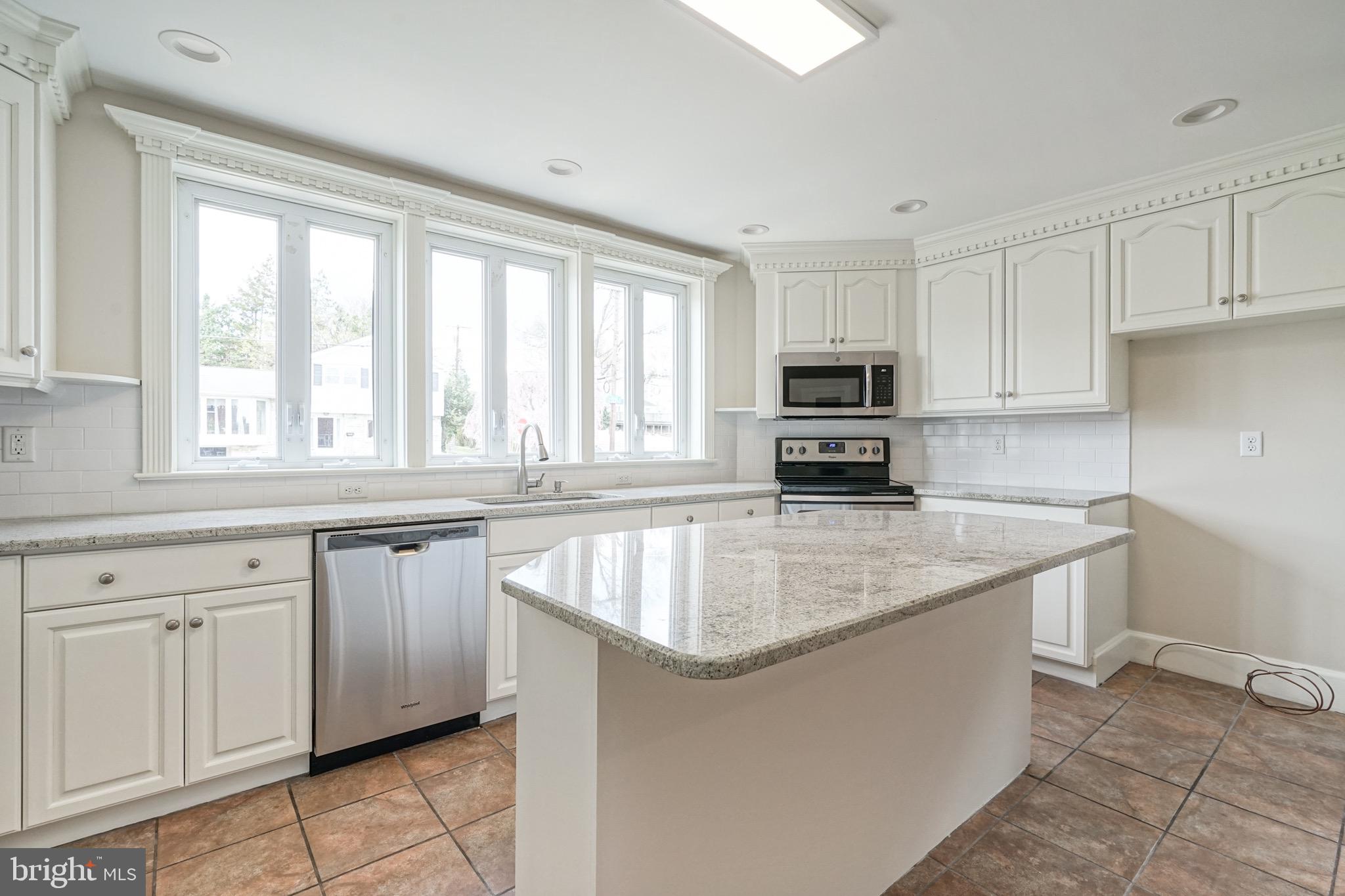 676 Renz Street Philadelphia, PA 19128 - Photo 9 of 36 Kitchen with new Stainless Steel Appliances