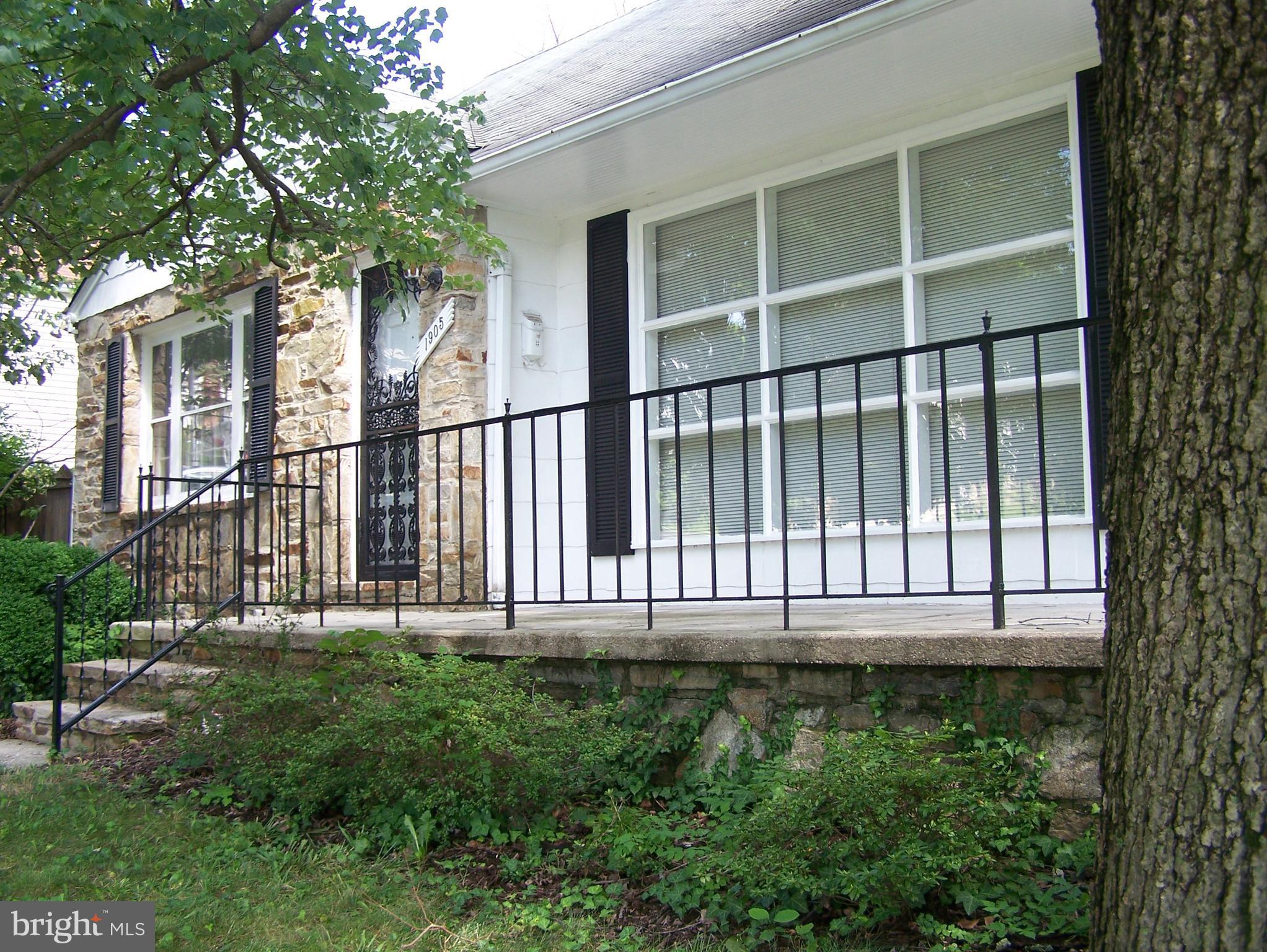 1905 Hillcrest Road Baltimore, MD 21207 - Photo 2 of 26 Front porch