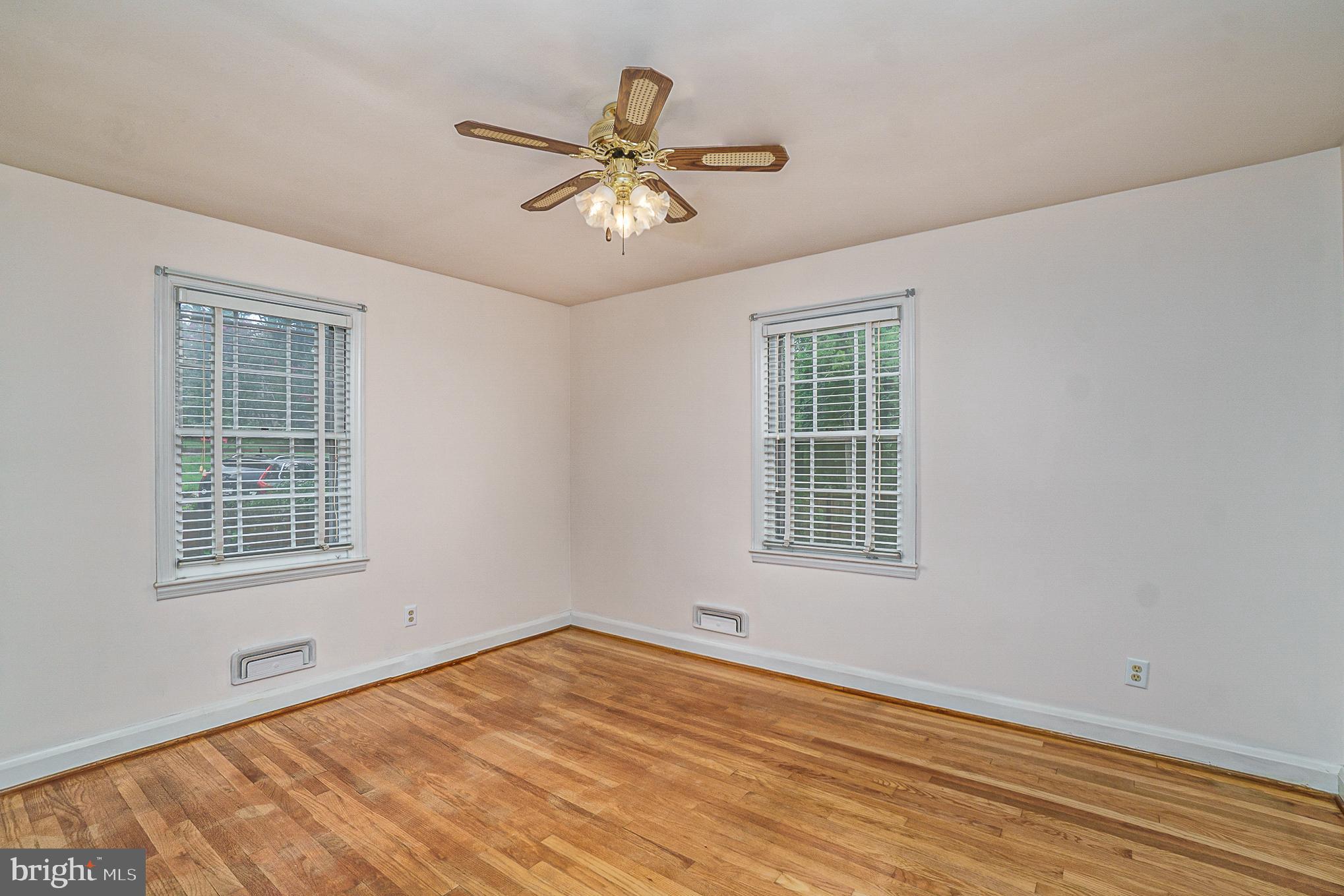 1905 Hillcrest Road Baltimore, MD 21207 - Photo 14 of 26 Bedroom #1 - on main level