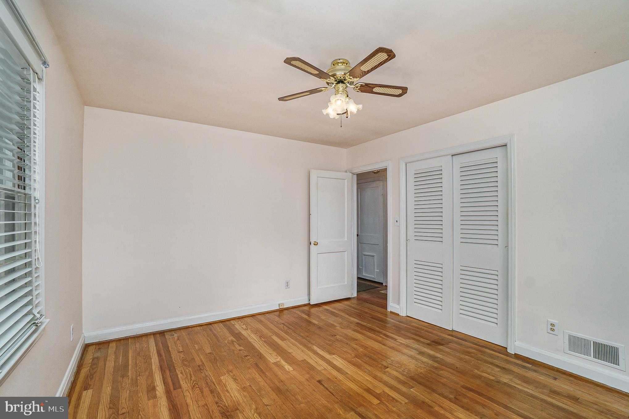 1905 Hillcrest Road Baltimore, MD 21207 - Photo 15 of 26 Bedroom #1 - view 2
