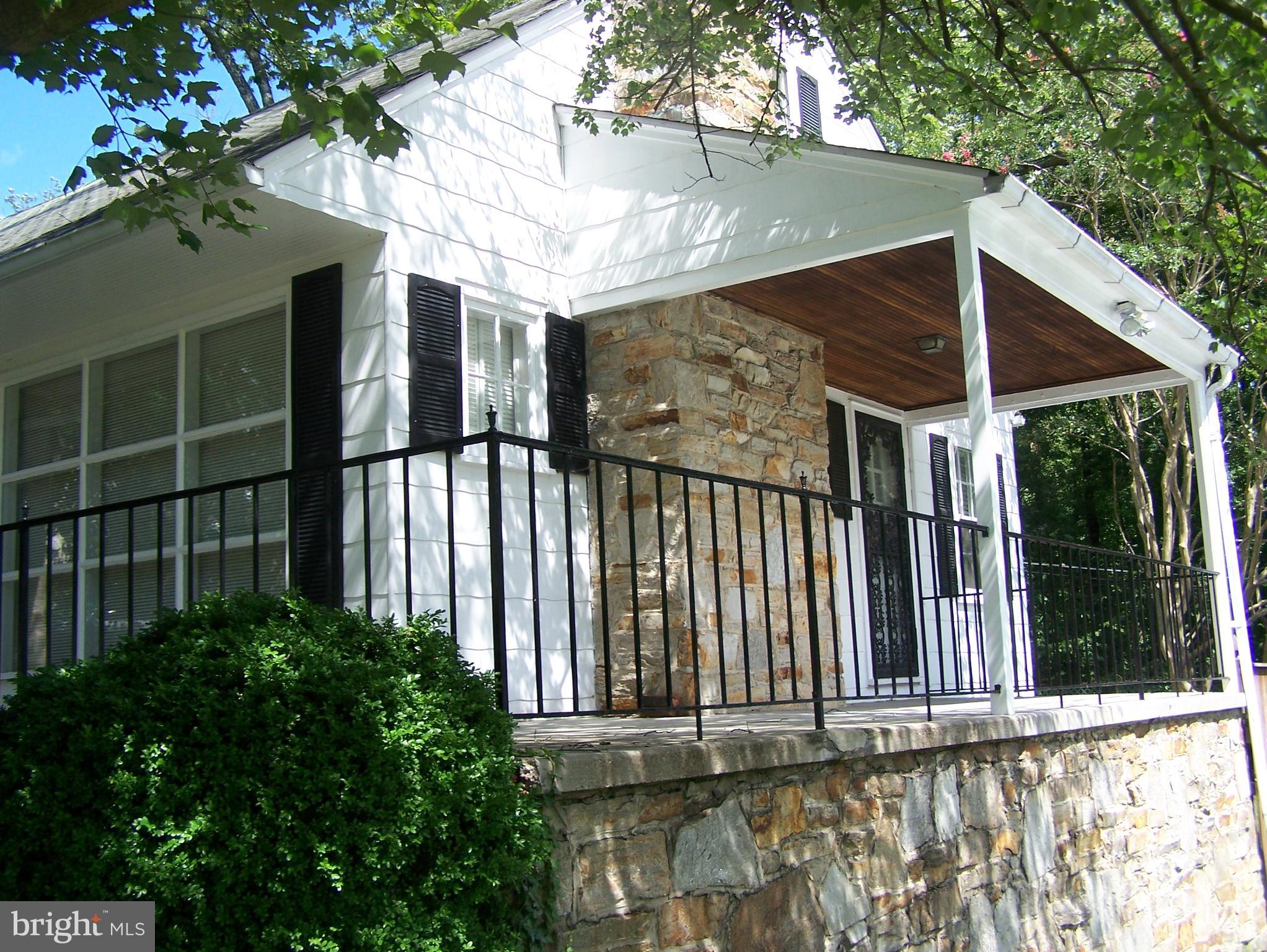 1905 Hillcrest Road Baltimore, MD 21207 - Photo 4 of 26 Side Porch