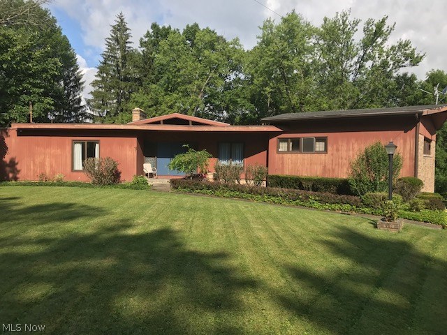 58 Warner Road Southeast Hubbard, OH 44425 - Photo 1 of 29 Gallery Image 1