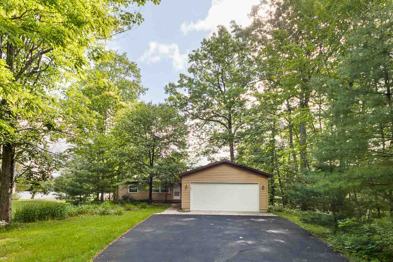 19666 Pleasantview Road Lake Ann, MI 49650 - Photo 4 of 23 1833946-3.JPG