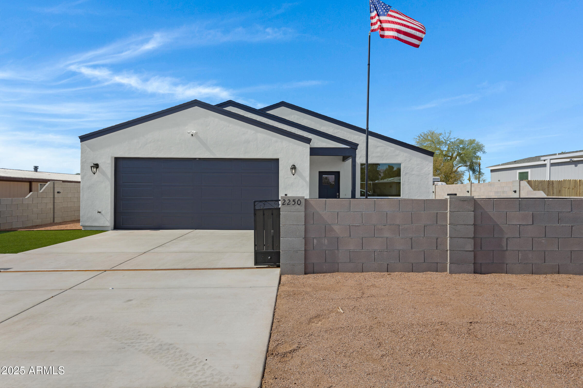2250 South Descanso Road Apache Junction, AZ 85119 - Photo 1 of 27 2250 S Descanso Rd-1