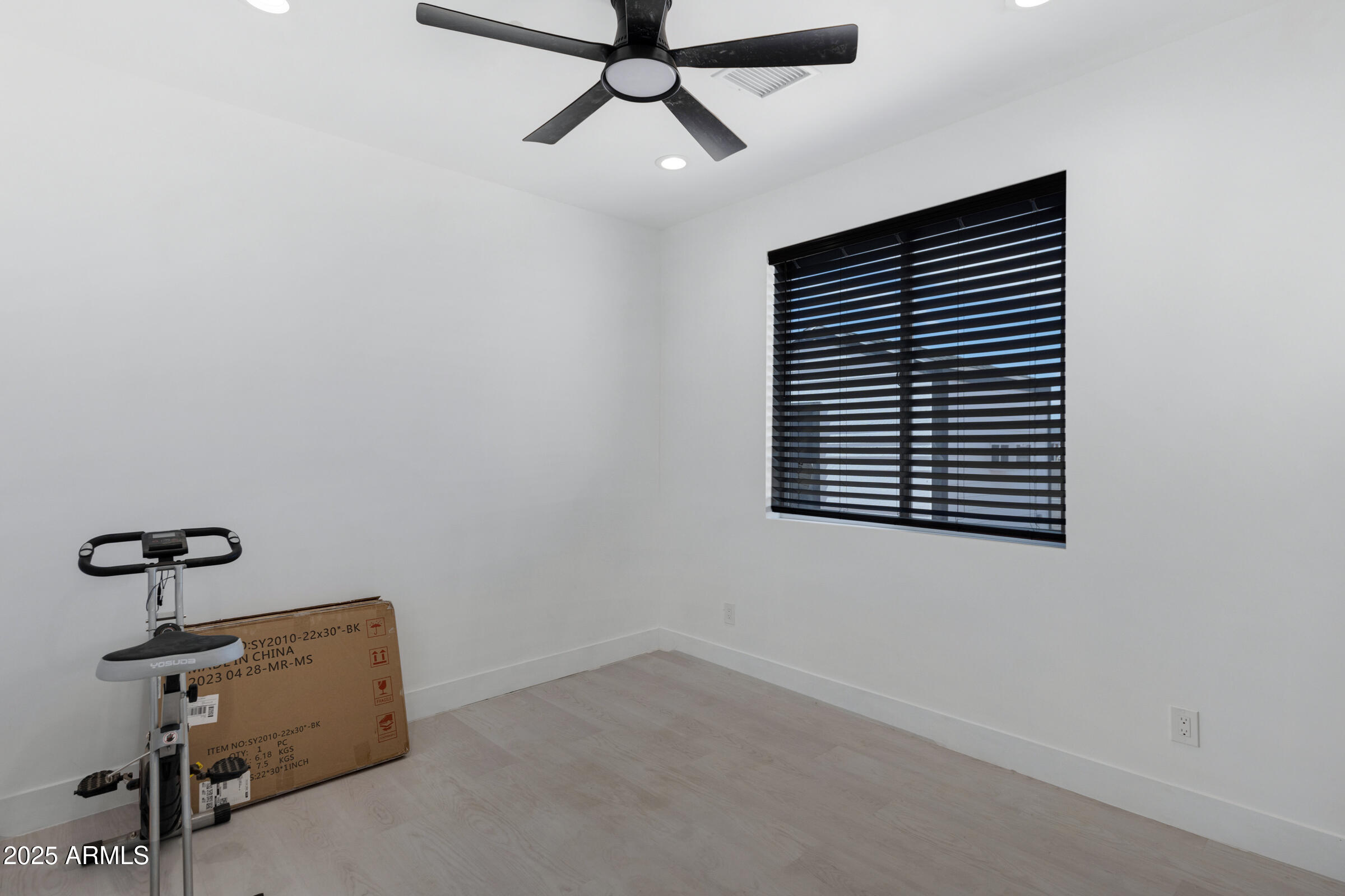 2250 South Descanso Road Apache Junction, AZ 85119 - Photo 13 of 27 2250 S Descanso Rd-13