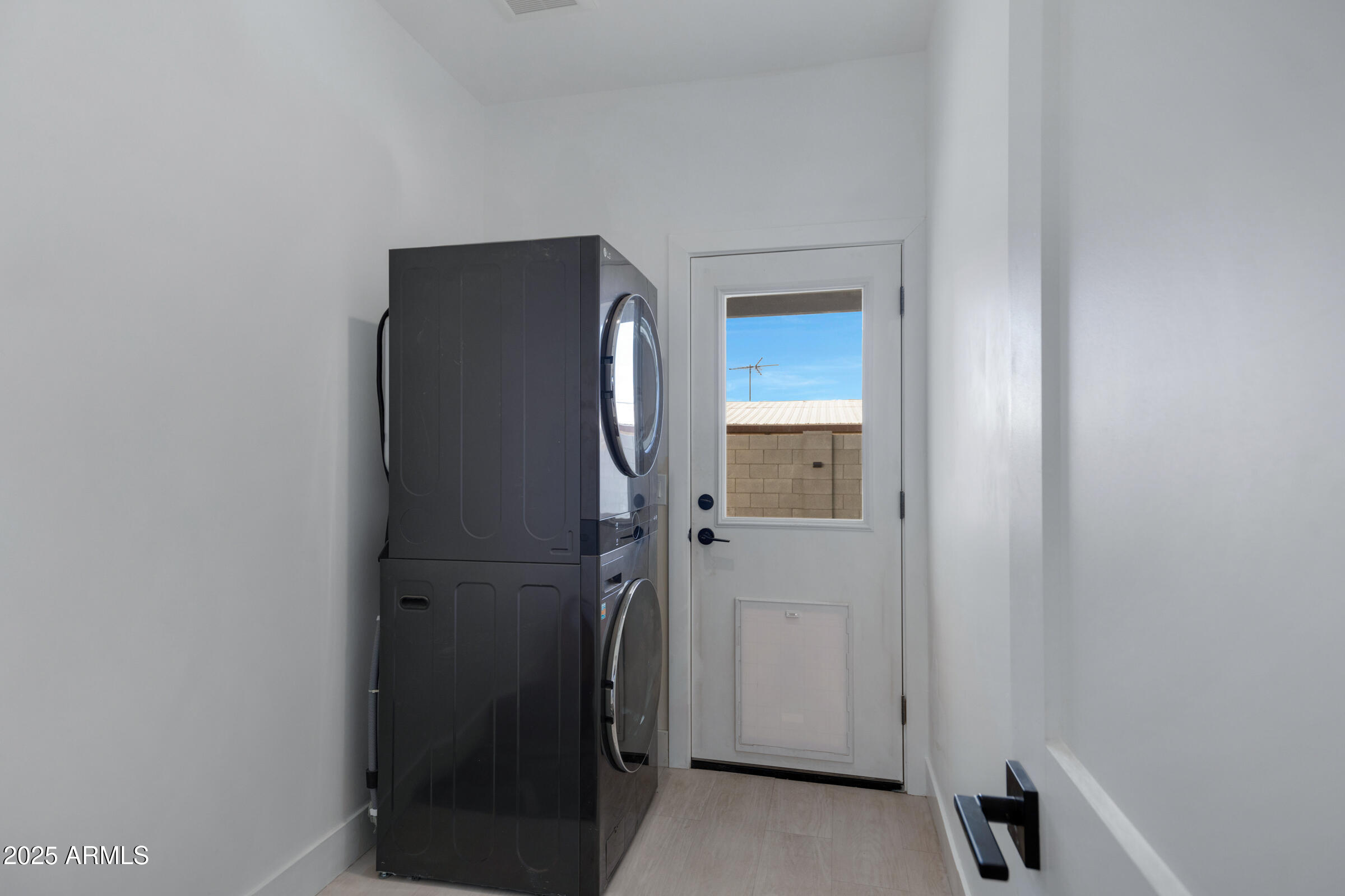 2250 South Descanso Road Apache Junction, AZ 85119 - Photo 19 of 27 2250 S Descanso Rd-17