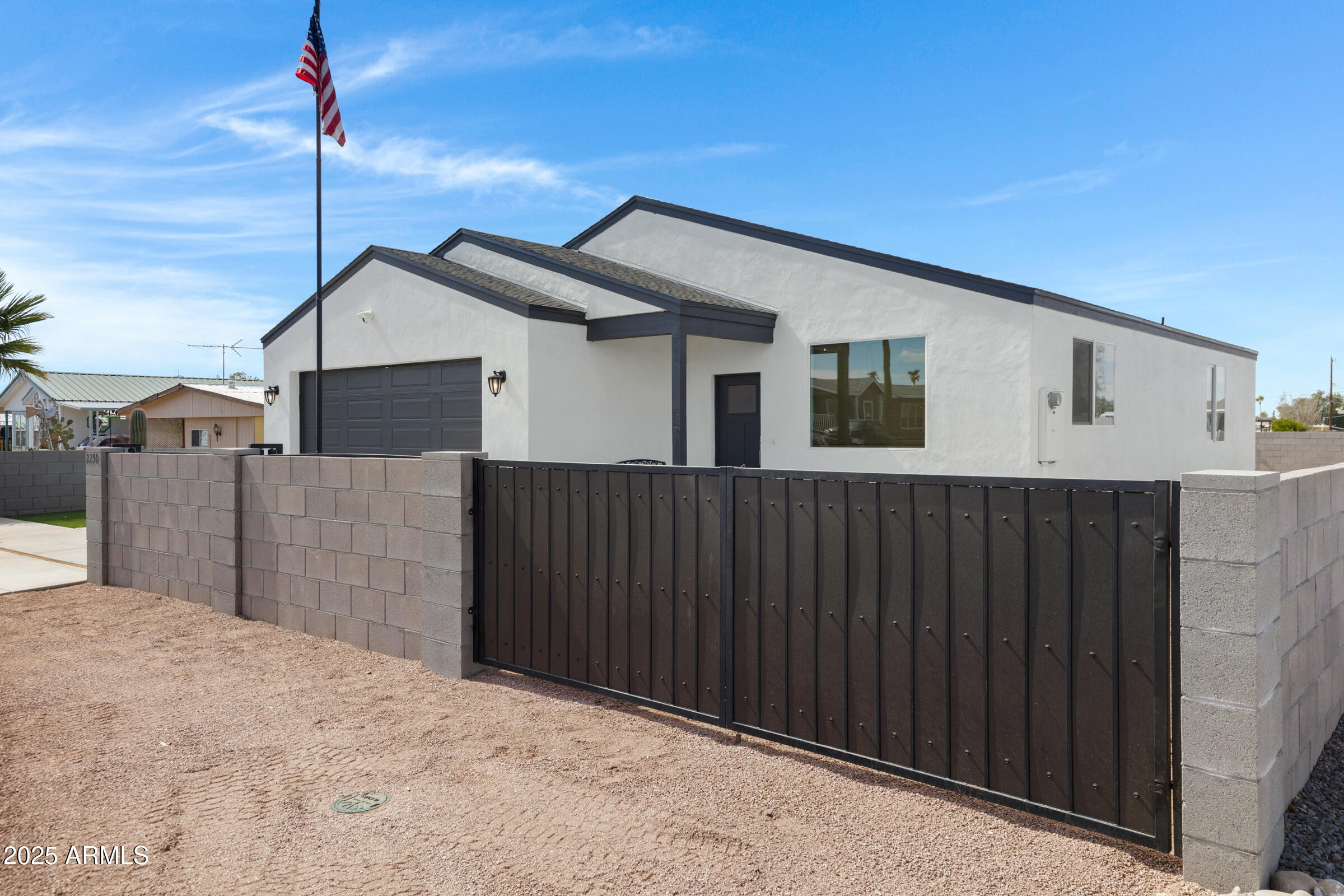 2250 South Descanso Road Apache Junction, AZ 85119 - Photo 3 of 27 2250 S Descanso Rd-3