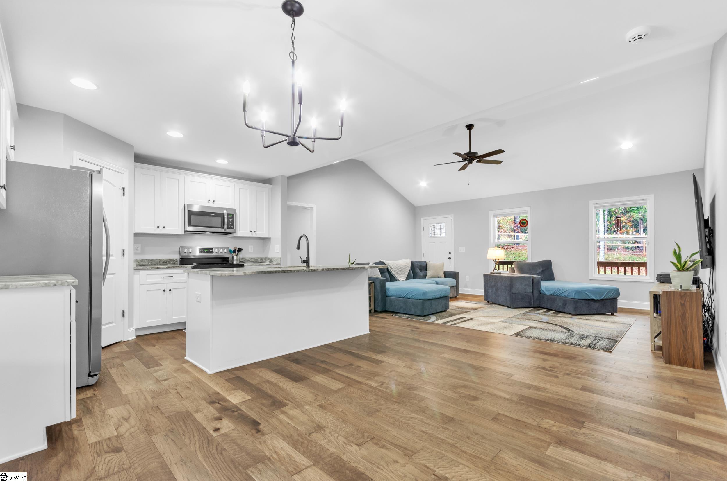 105 Terrapin Crossing Road Pickens, SC 29671 - Photo 2 of 18