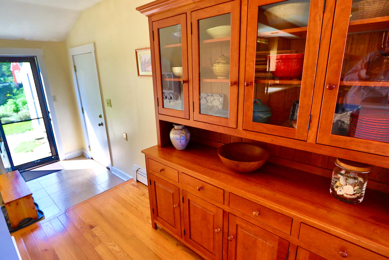 358 Tuttle Road Cumberland, ME 04021 - Photo 22 of 46 358 Tuttle Rd, Cumberland - 47 of 55