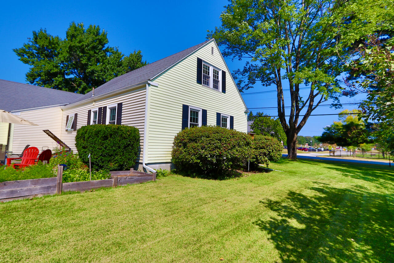 358 Tuttle Road Cumberland, ME 04021 - Photo 45 of 46 358 Tuttle Rd, Cumberland - 15 of 55