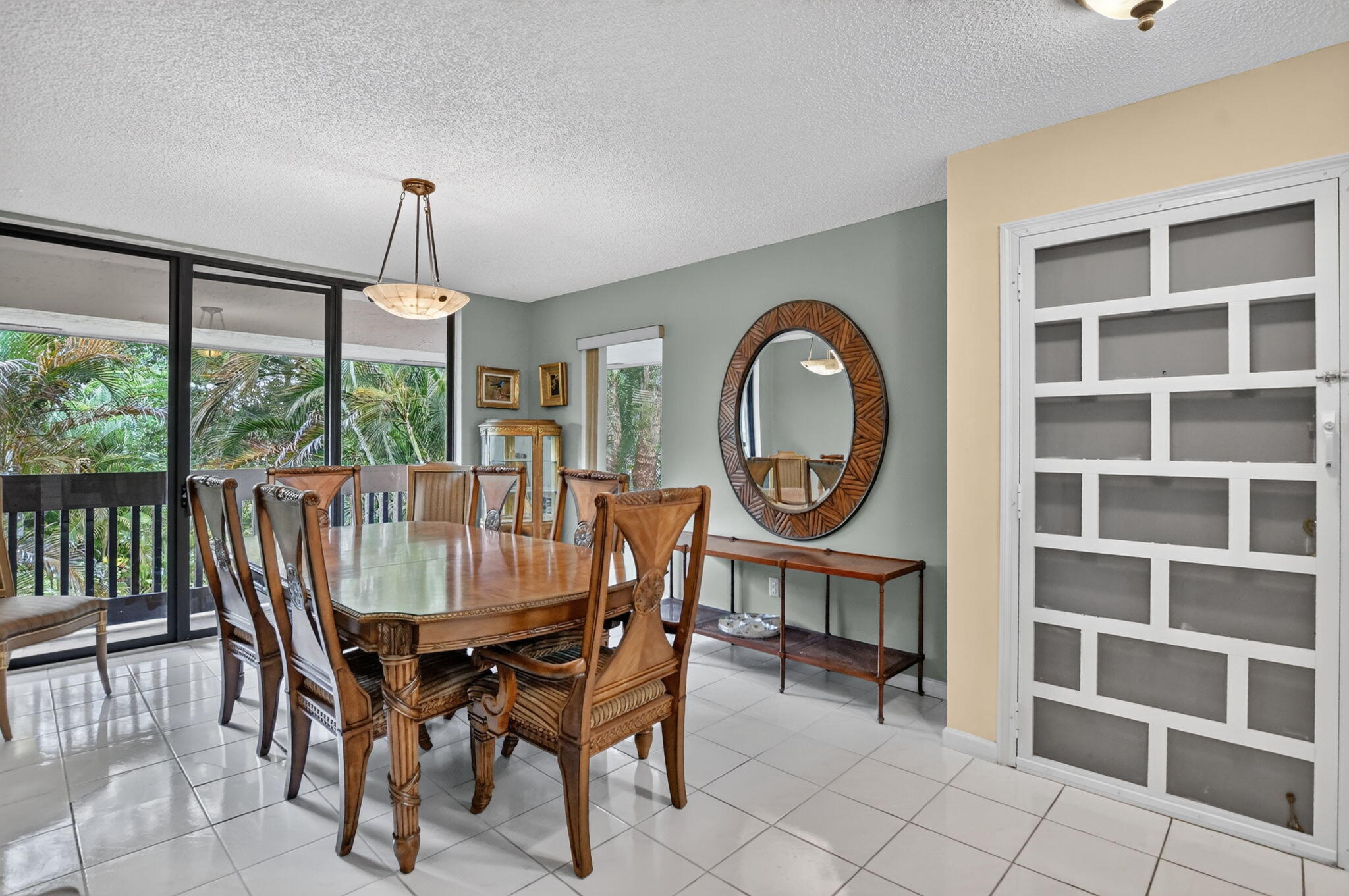 9364 Sable Ridge Circle, Unit D Boca Raton, FL 33428 - Photo 6 of 30 Dining Room