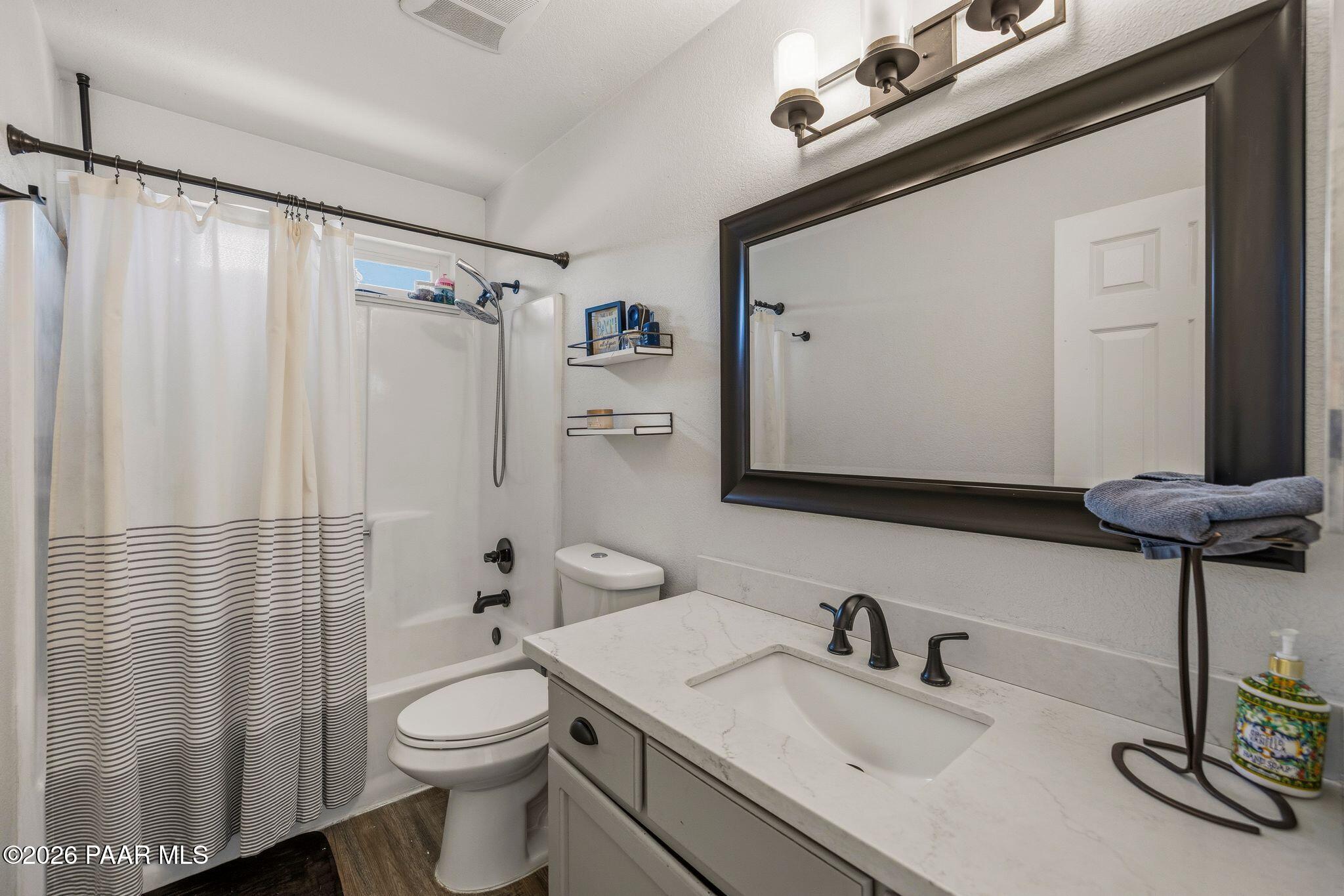3262 North Victor Road Prescott Valley, AZ 86314 - Photo 17 of 39 082-Bathroom #1