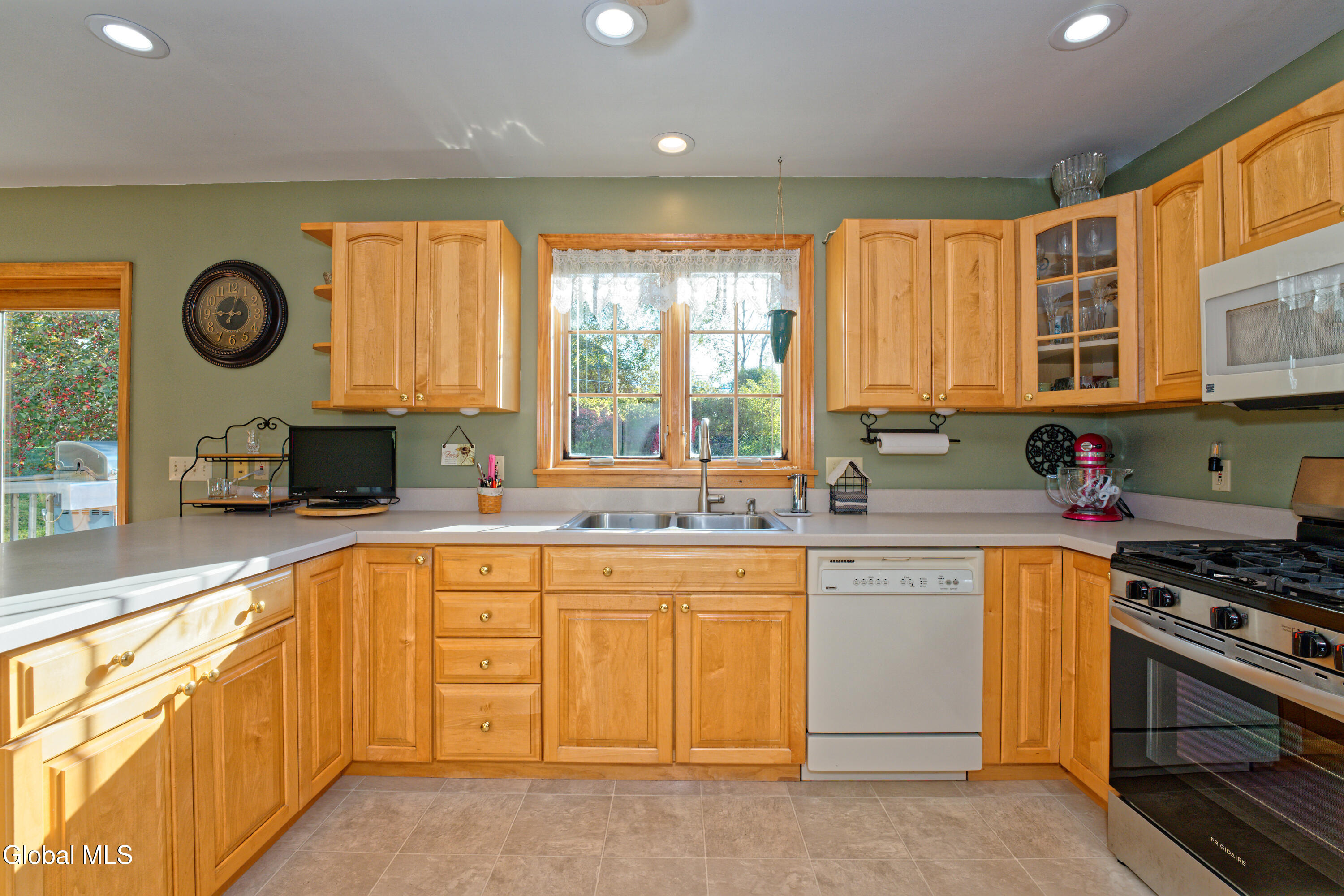 71 Cooksboro Road Brunswick, NY 12182 - Photo 16 of 56 2 Kitchen 7