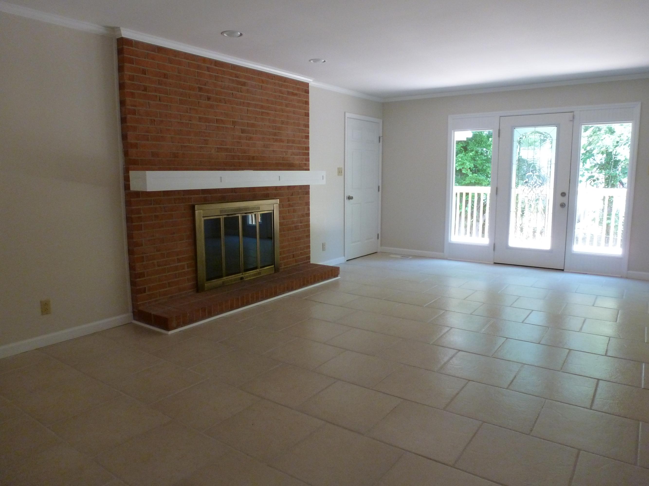 104 Baker Lane Oak Ridge, TN 37830 - Photo 2 of 23 Den
