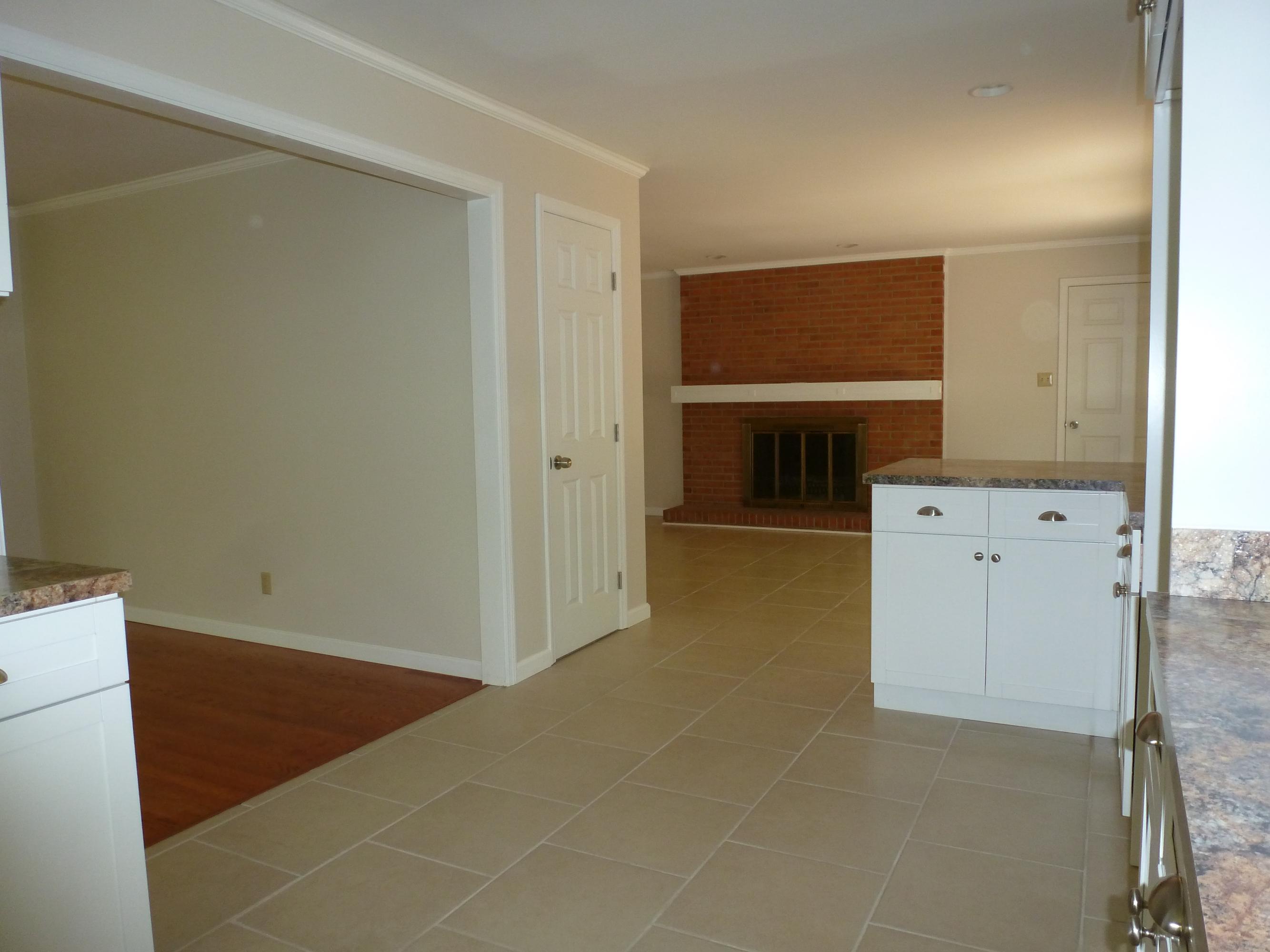 104 Baker Lane Oak Ridge, TN 37830 - Photo 8 of 23 P1020583