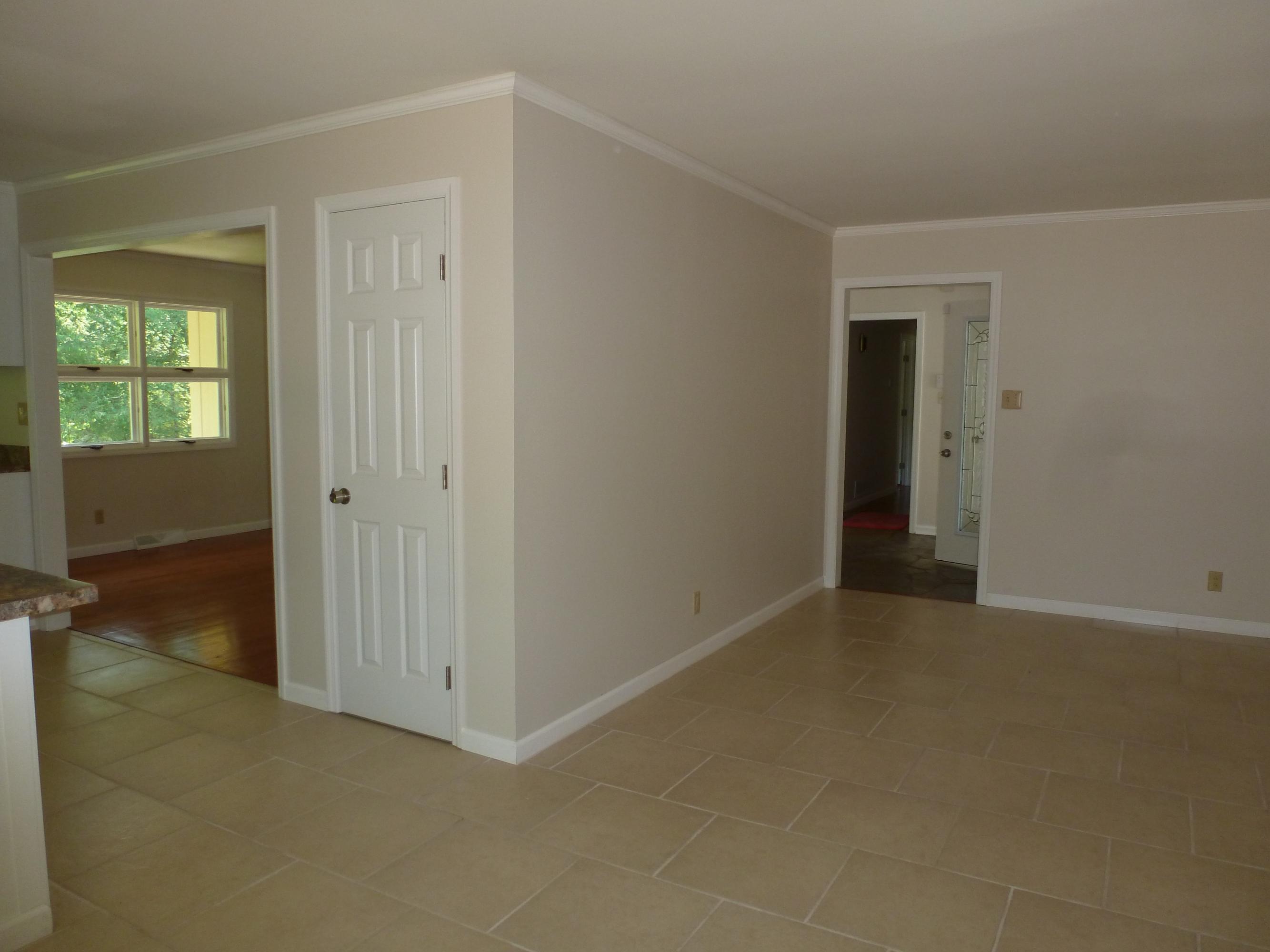 104 Baker Lane Oak Ridge, TN 37830 - Photo 9 of 23 P1020585