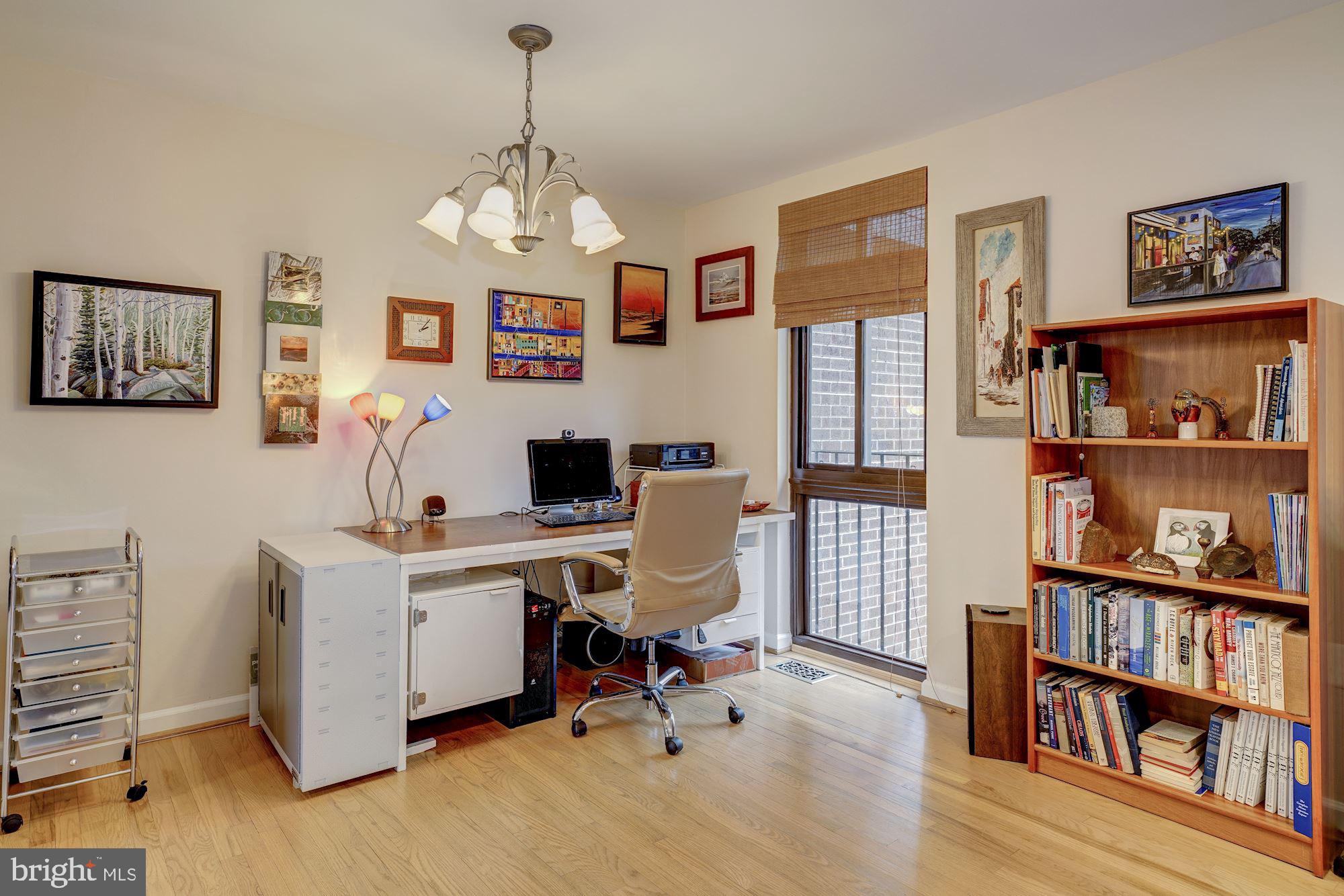 8082 Inverness Ridge Road Potomac, MD 20854 - Photo 7 of 31 Dining Room/Office