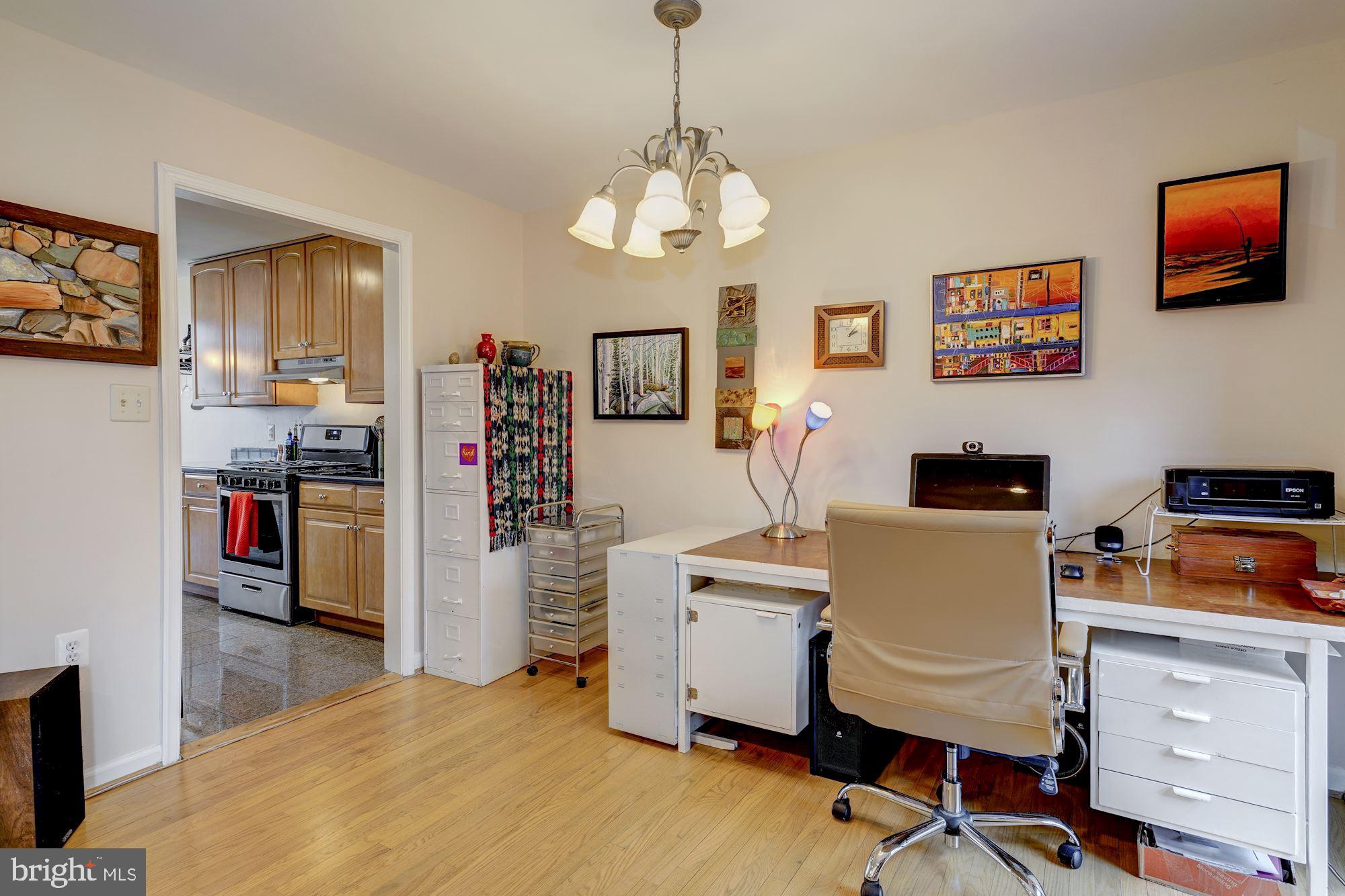 8082 Inverness Ridge Road Potomac, MD 20854 - Photo 8 of 31 Dining Room/Office