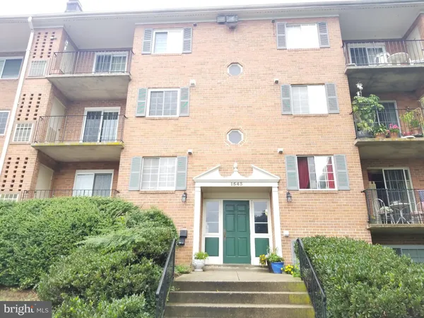$1,300 | 1543 Colonial Drive, Unit 201, Woodbridge, VA 22192