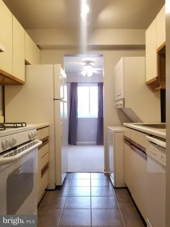 $1,300 | 1543 Colonial Drive, Unit 201, Woodbridge, VA 22192
