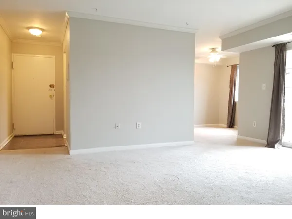 $1,300 | 1543 Colonial Drive, Unit 201, Woodbridge, VA 22192