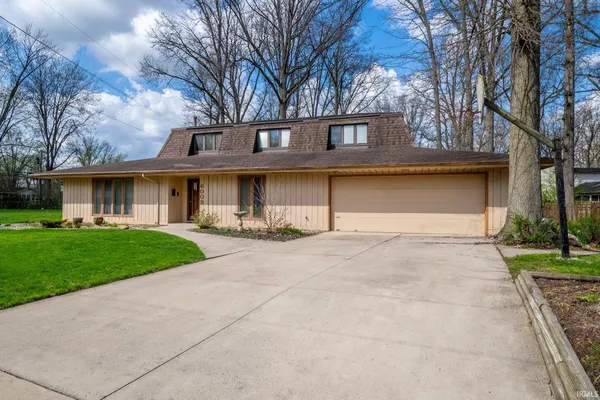 $260,000 | 6009 Countess Drive, Fort Wayne, IN 46815