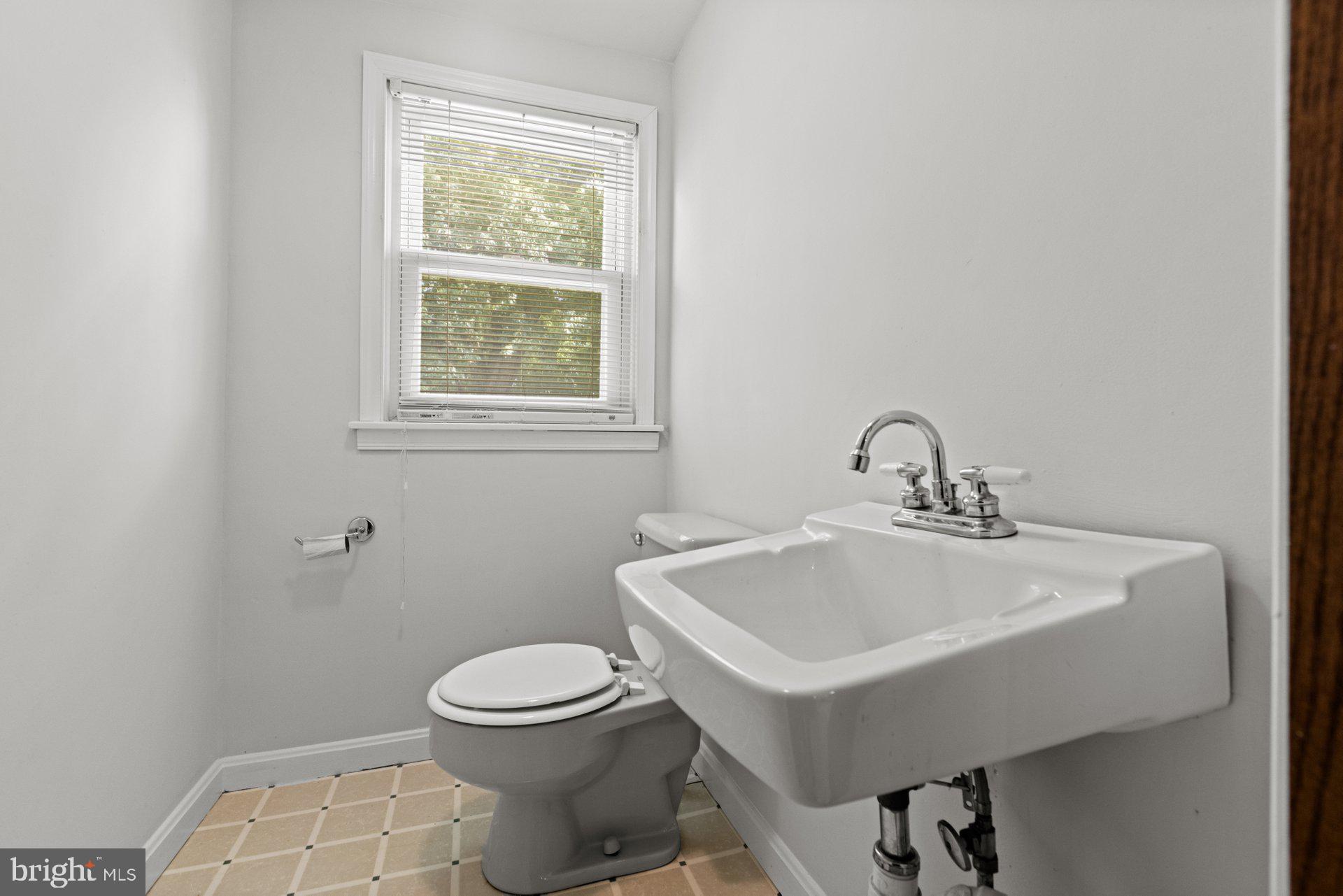 23250 Greenbrier Road Leonardtown, MD 20650 - Photo 20 of 31 Half bath