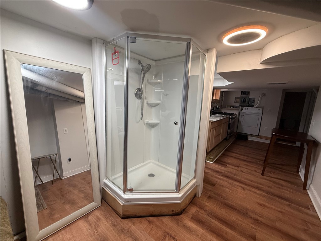 67-69 Alameda Street Rochester, NY 14613 - Photo 14 of 48