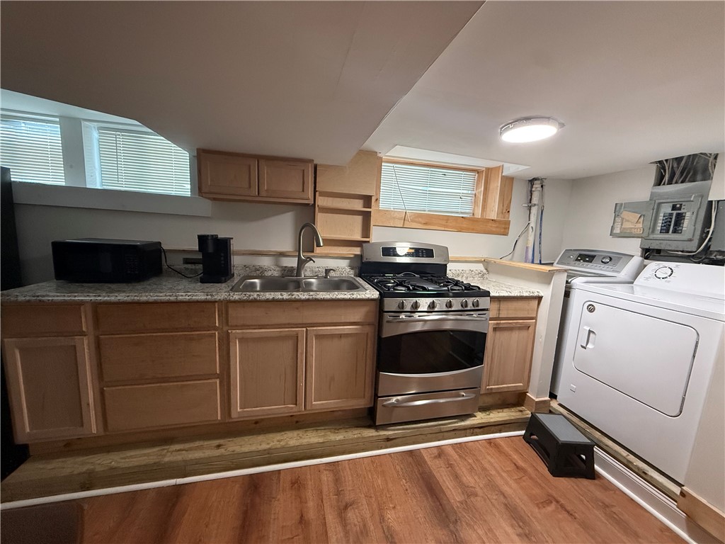 67-69 Alameda Street Rochester, NY 14613 - Photo 16 of 48