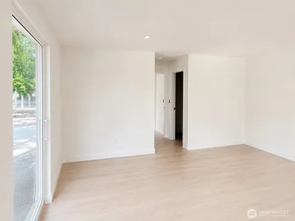 $1,400,000 | 5301 49th Avenue Southwest, Seattle, WA 98136