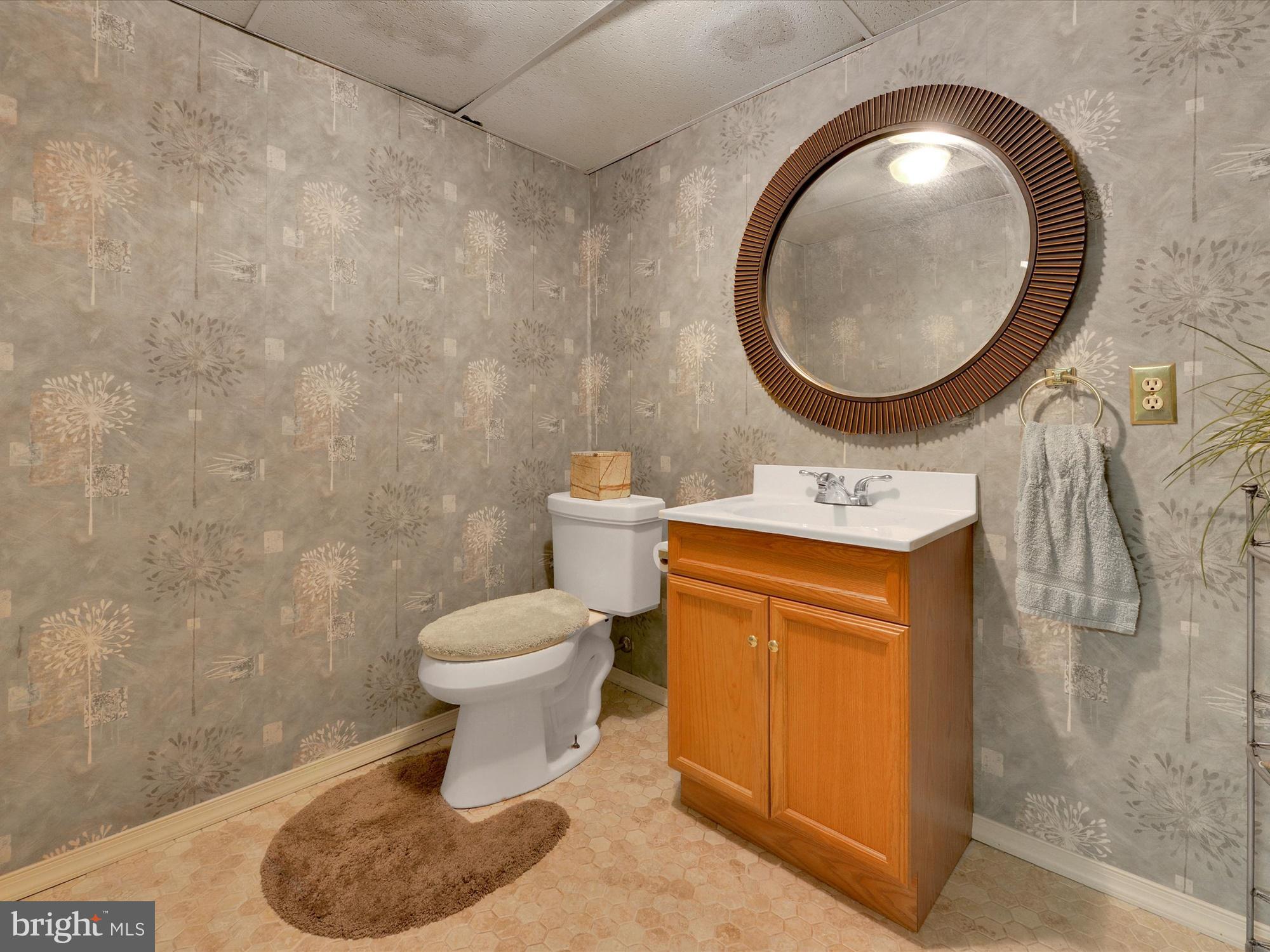 6166 Pigeon Hill Road Spring Grove, PA 17362 - Photo 20 of 25 1/2 Bath