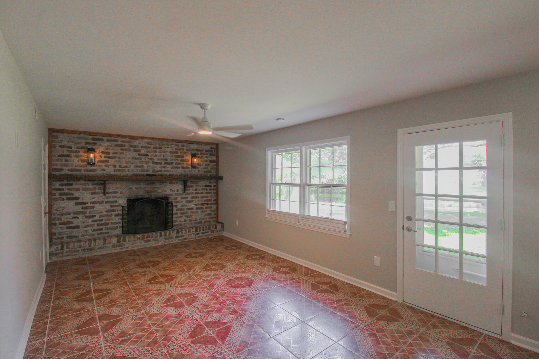 2345 Wofford Road Charleston, SC 29414 - Photo 7 of 27 6E0B93A6-E0DD-4072-A531-0B820DEEF6B8