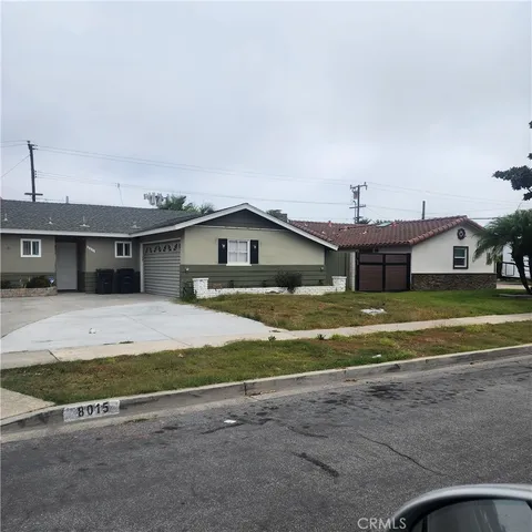 $4,500 | 8011 Sterling Drive, Huntington Beach, CA 92646