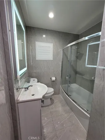 $4,500 | 8011 Sterling Drive, Huntington Beach, CA 92646