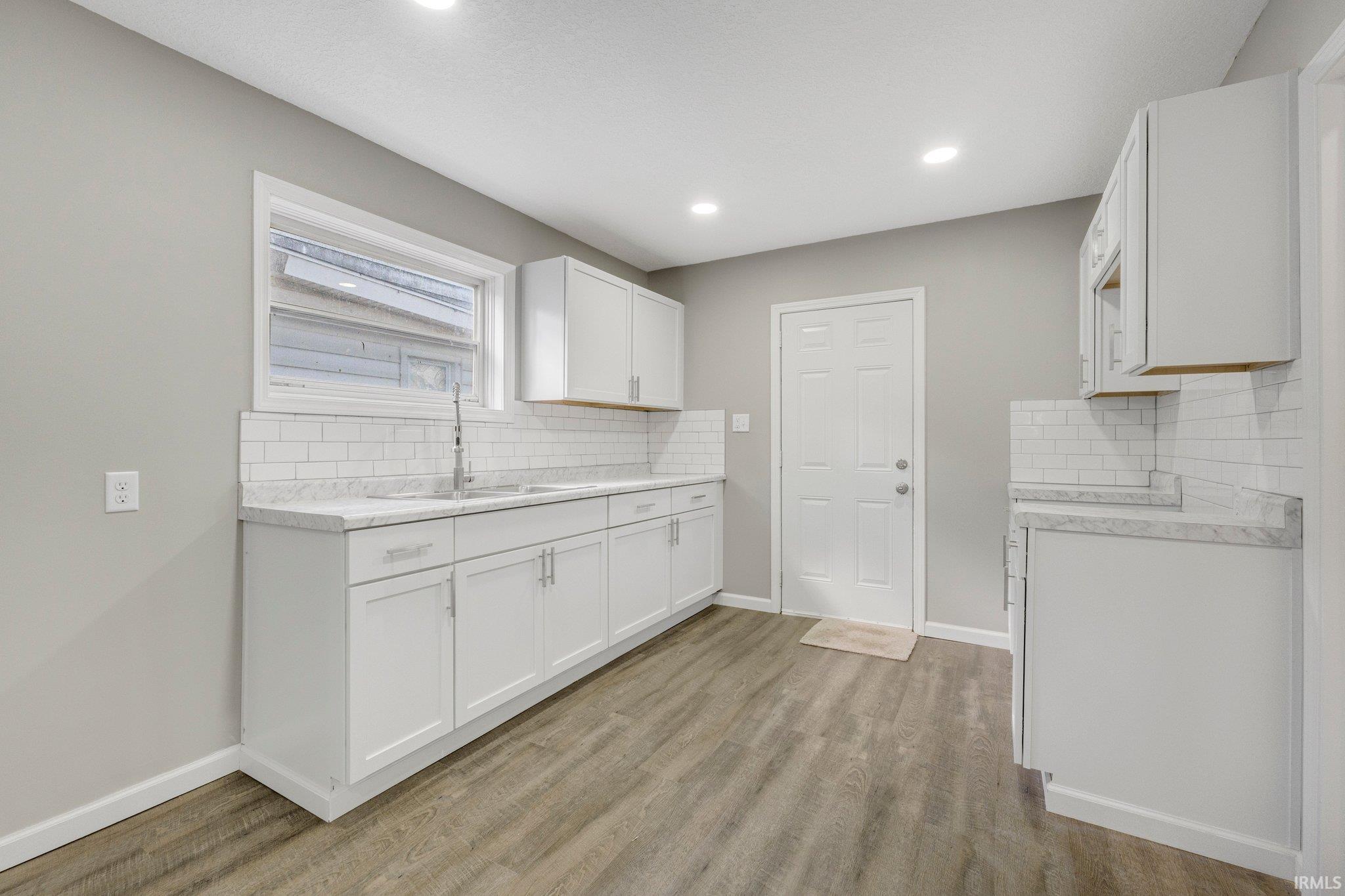 607 Riverside Avenue Fort Wayne, IN 46805 - Photo 17 of 33