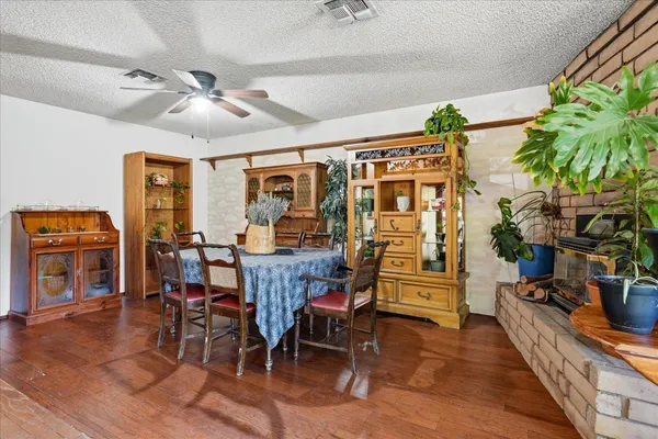 $359,000 | 40888 Goldside Drive, Oakhurst, CA 93644