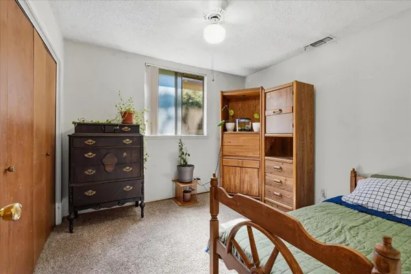 $359,000 | 40888 Goldside Drive, Oakhurst, CA 93644