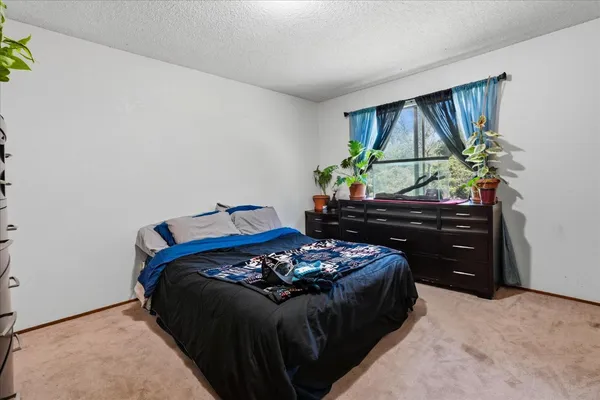 $359,000 | 40888 Goldside Drive, Oakhurst, CA 93644
