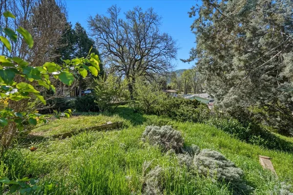 $359,000 | 40888 Goldside Drive, Oakhurst, CA 93644