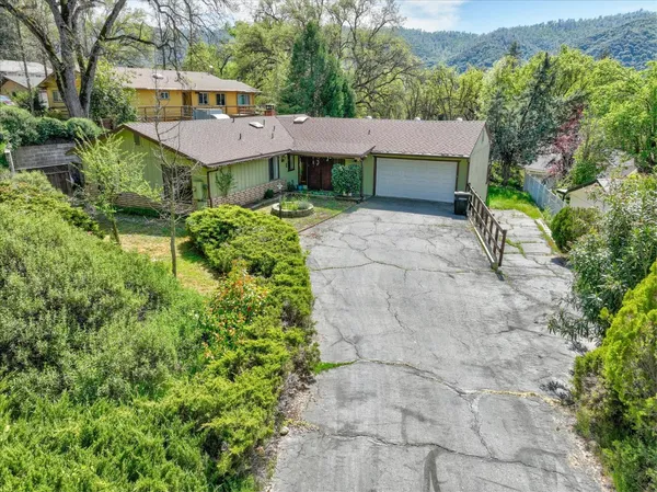 $359,000 | 40888 Goldside Drive, Oakhurst, CA 93644