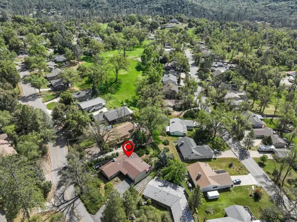 $359,000 | 40888 Goldside Drive, Oakhurst, CA 93644