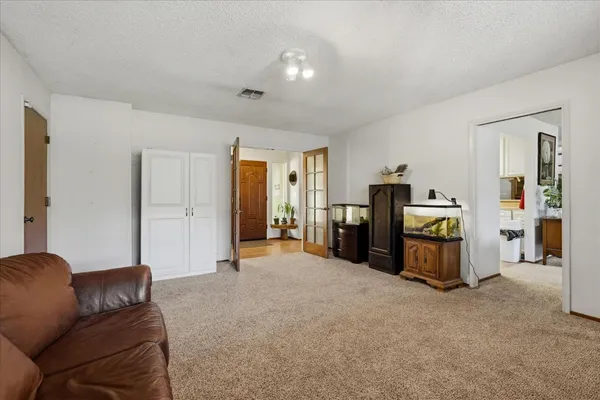 $359,000 | 40888 Goldside Drive, Oakhurst, CA 93644