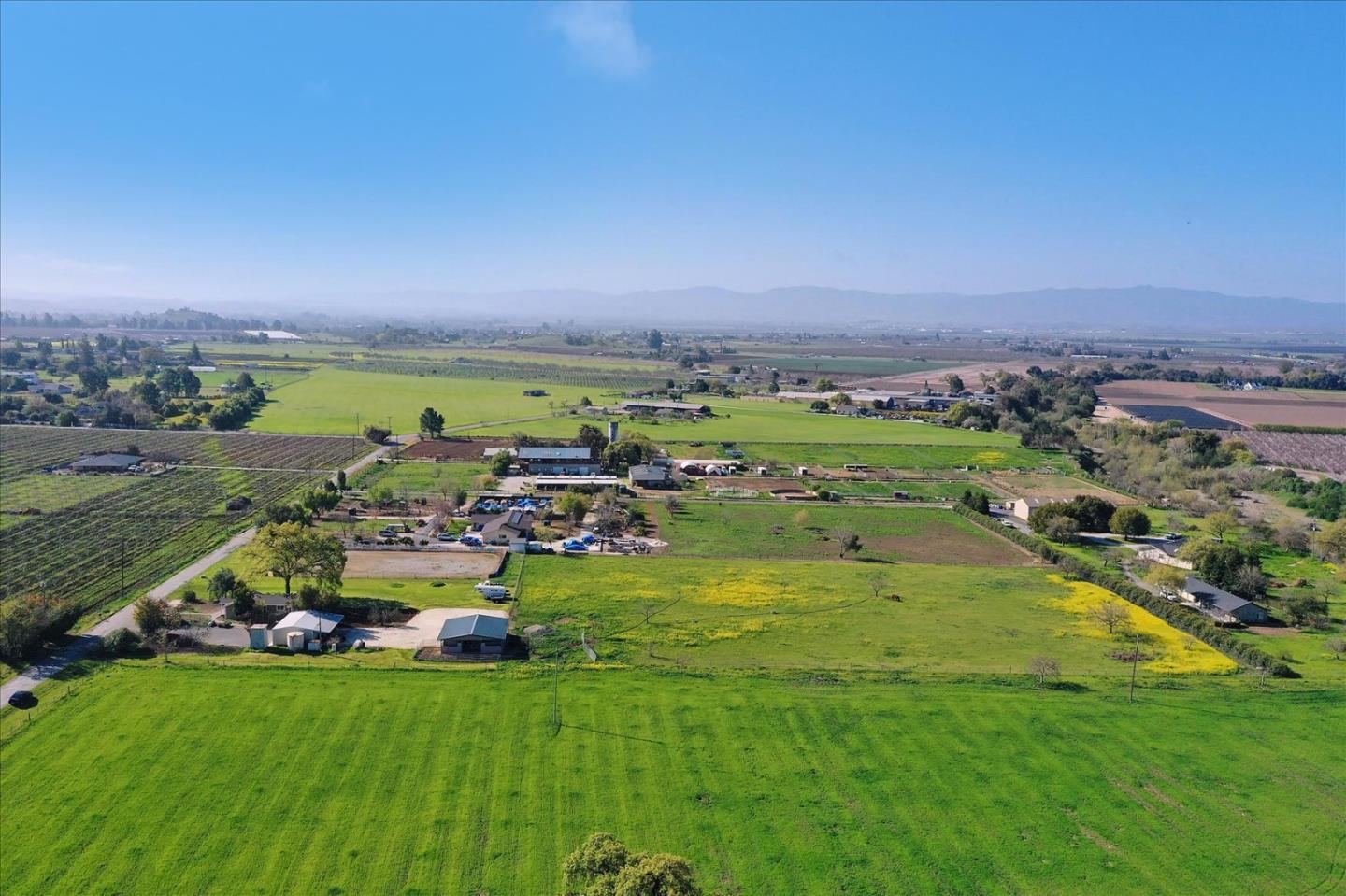 1890 Orchard Road Hollister, CA 95023 - Photo 15 of 69 Gallery Image 15